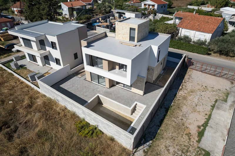 Modern House in Bar with Terrace and 3 Bedrooms — photo 3