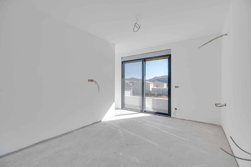 Modern House in Bar with Terrace and 3 Bedrooms — photo 25