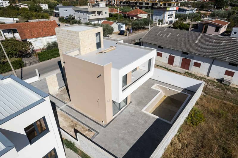 Modern House in Bar with Terrace and 3 Bedrooms — photo 29