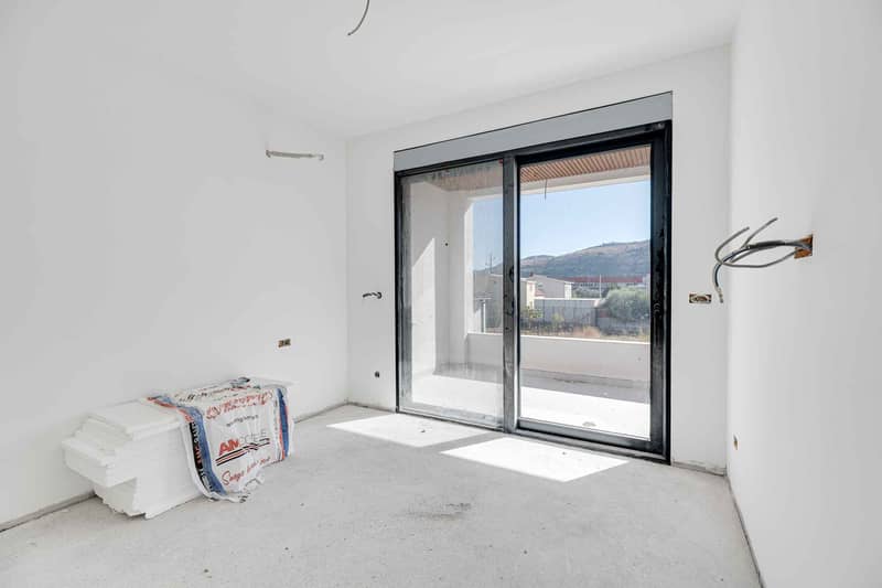 Modern House in Bar with Terrace and 3 Bedrooms — photo 31