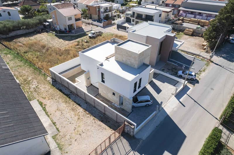 Modern House in Bar with Terrace and 3 Bedrooms — photo 7
