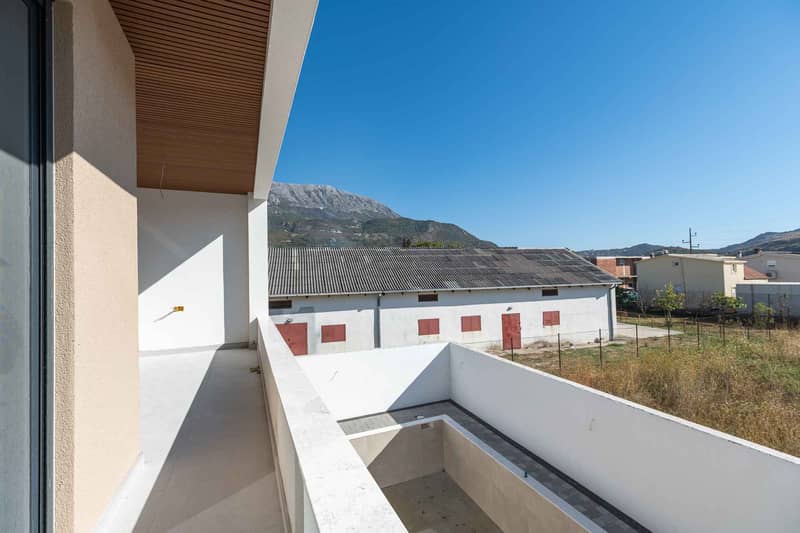 Modern House in Bar with Terrace and 3 Bedrooms — photo 34