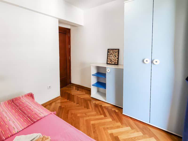 Светлая квартира с 3 спальнями, 78 м², Будва — фото 13
