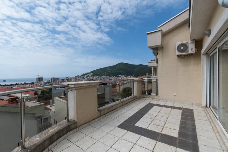 1-Bedroom Apartment in Budva, Lazi District – 89 m², Sea View — photo 9