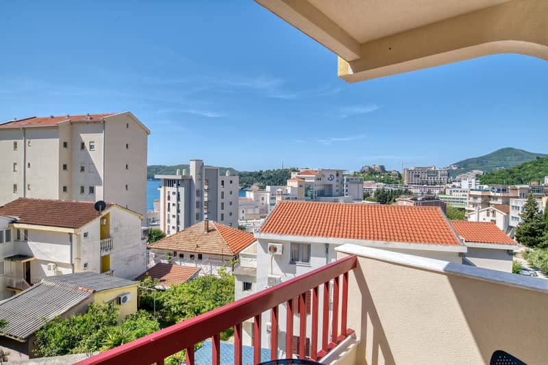 Fully Equipped Hotel with Restaurant in Becici – 200 m from the Sea — photo 9
