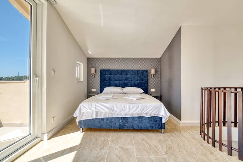 Fully Equipped Hotel with Restaurant in Becici – 200 m from the Sea — photo 12