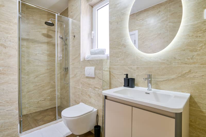 Fully Equipped Hotel with Restaurant in Becici – 200 m from the Sea — photo 4