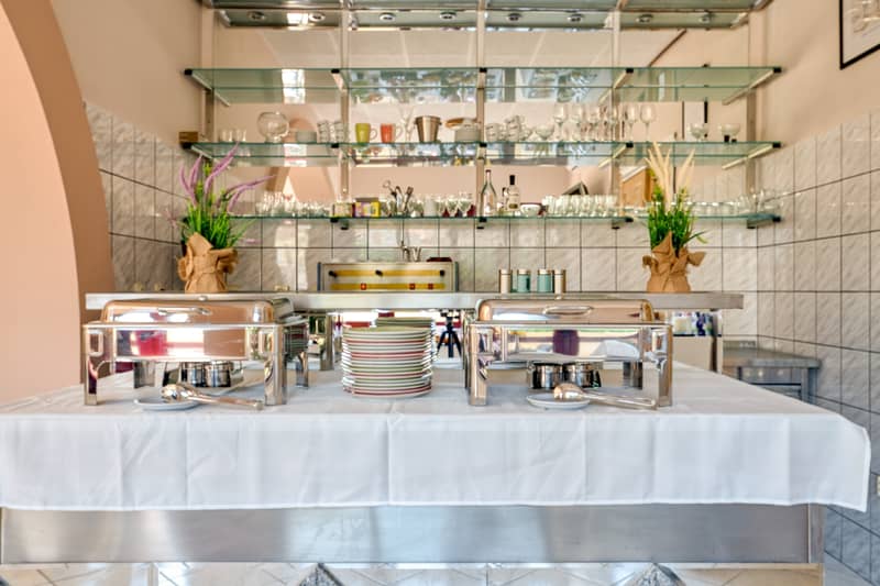 Fully Equipped Hotel with Restaurant in Becici – 200 m from the Sea — photo 7