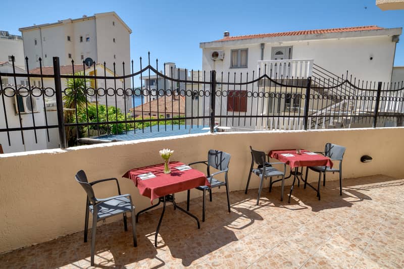 Fully Equipped Hotel with Restaurant in Becici – 200 m from the Sea — photo 8