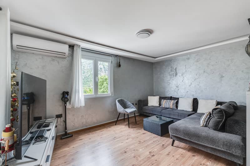 Отремонтированный дом 120 м² с 4 спальнями и видом на Старый город Котора — фото 3
