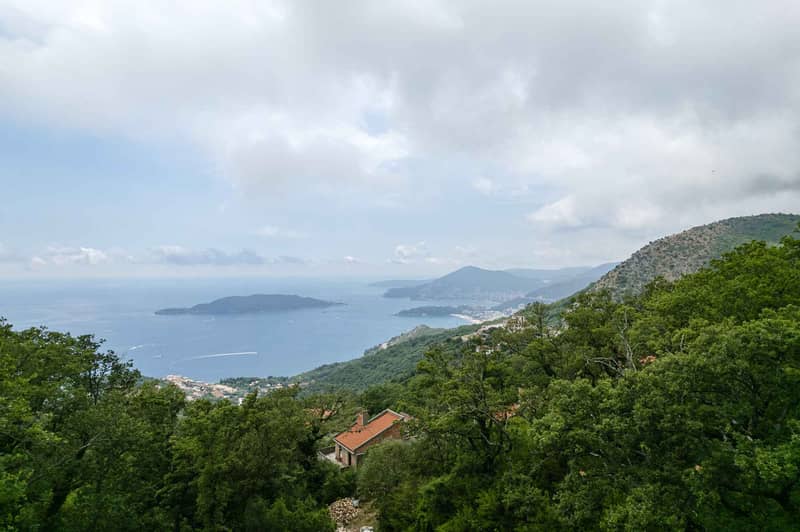 Land Plot 2414 m² – Kuljače, Budva | UTU for 4 Tourist Objects — photo 2