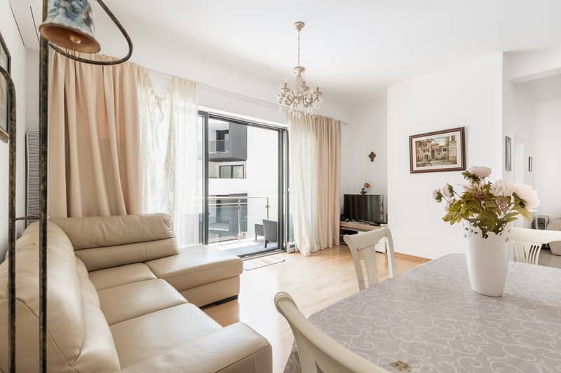 Modern 59 m² apartment with panoramic sea view in Bečići — photo 4