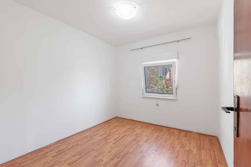Two-Story House with Sea and Mountain Views in Sutomore — 110 m², Plot 150 m² — photo 6