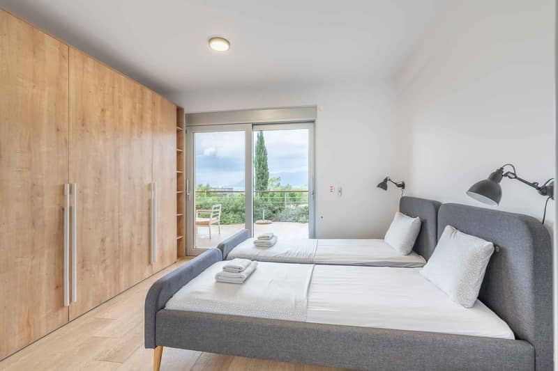 Spacious 2-bedroom apartment for sale with sea view and 40 m² terrace — photo 21