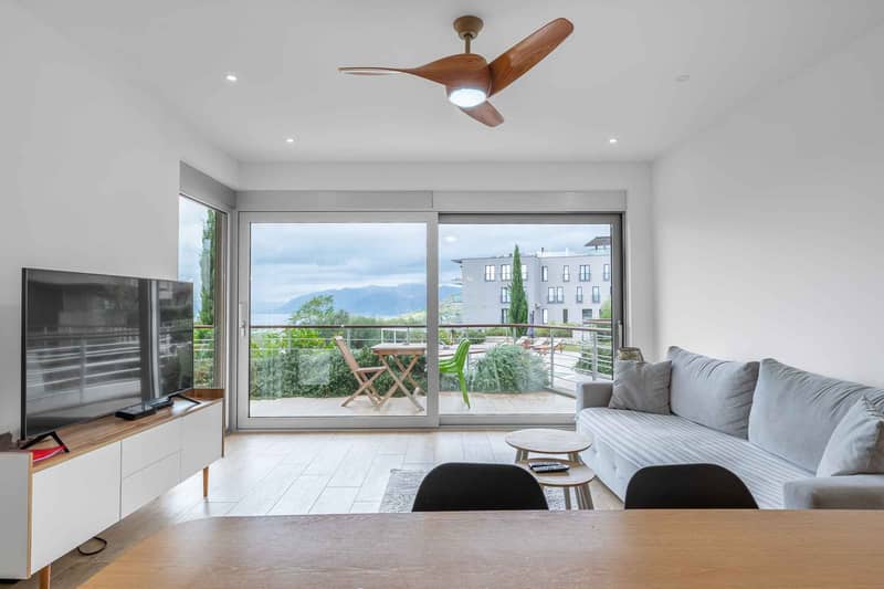 Spacious 2-bedroom apartment for sale with sea view and 40 m² terrace — photo 16