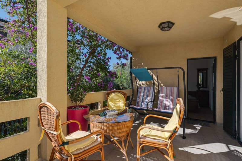 3-Bedroom Apartment on Ground Floor with Separate Entrance and Sea View — photo 5