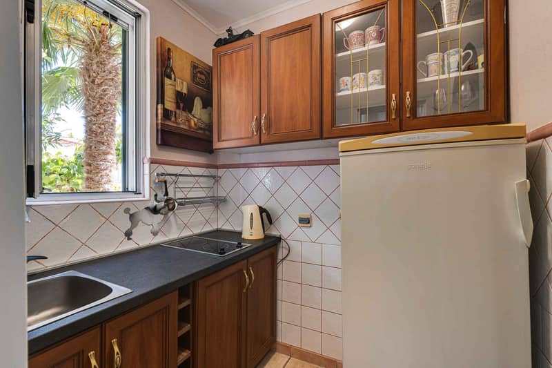 3-Bedroom Apartment on Ground Floor with Separate Entrance and Sea View — photo 34