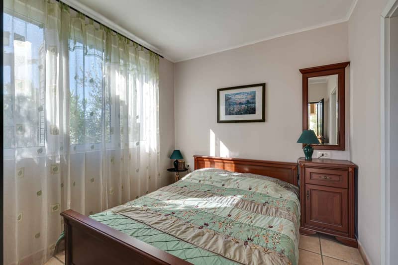 3-Bedroom Apartment on Ground Floor with Separate Entrance and Sea View — photo 13