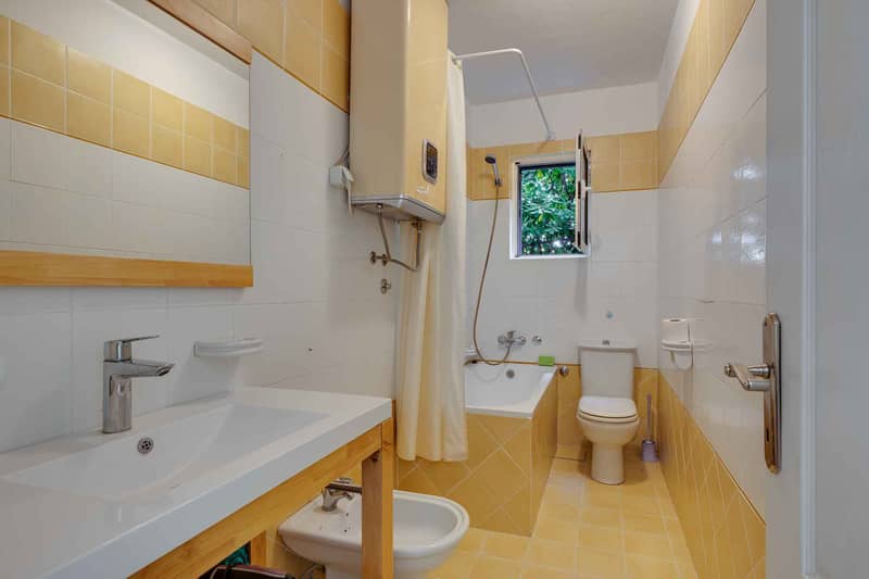 3-Bedroom Apartment on Ground Floor with Separate Entrance and Sea View — photo 3