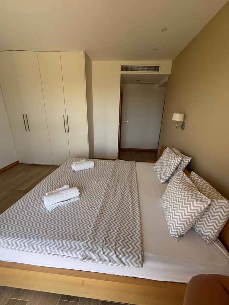 Spacious, fully furnished apartment with sea view for sale — photo 8