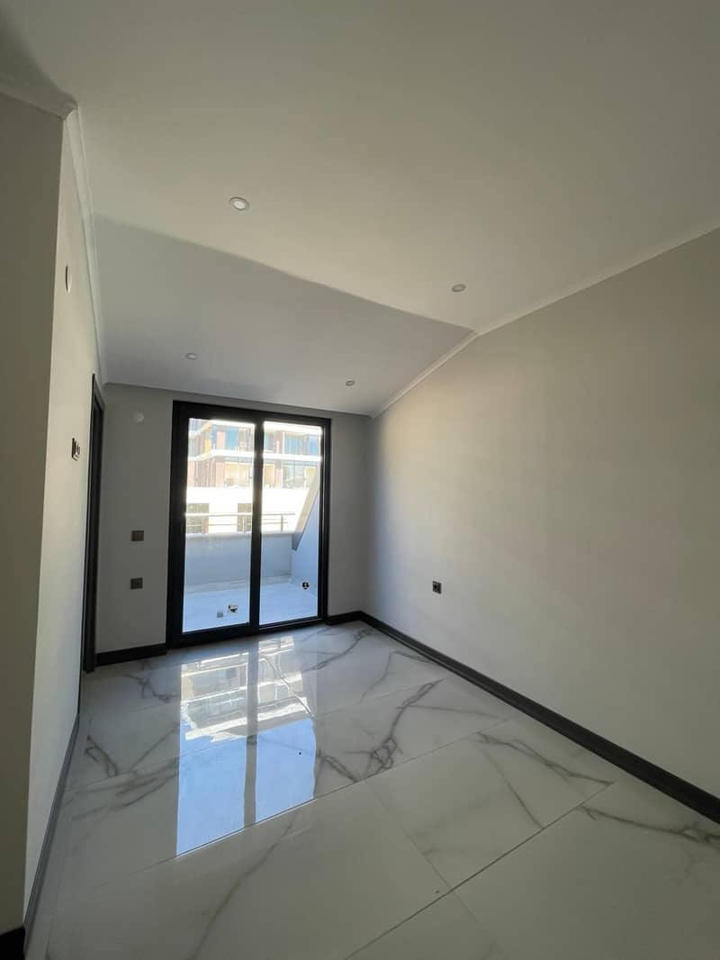 Modern Apartment from Investor in Residential Complex in Central Alanya, Cleopatra Beach (14200) — photo 2