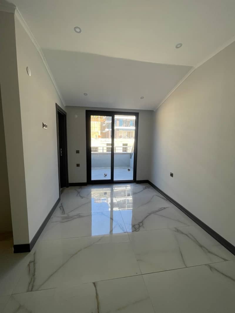Modern Apartment from Investor in Residential Complex in Central Alanya, Cleopatra Beach (14200) — photo 3