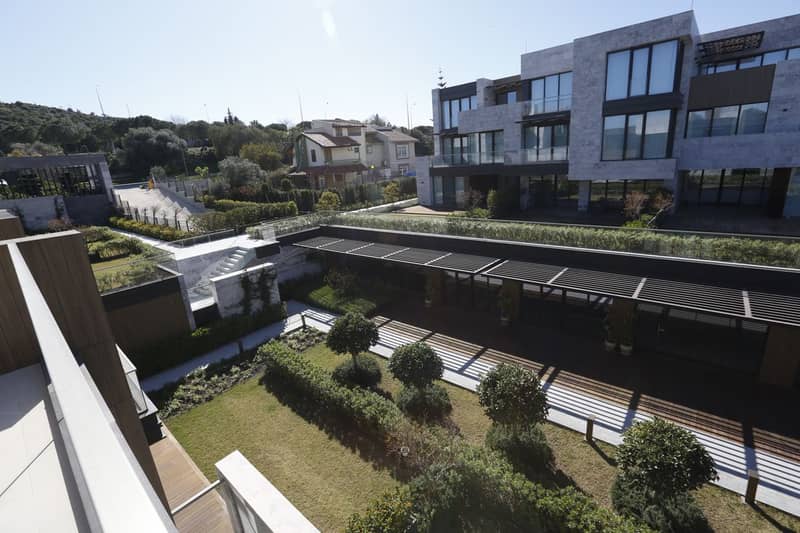 Spacious Apartments in a Unique Residential Complex (001132) — photo 24
