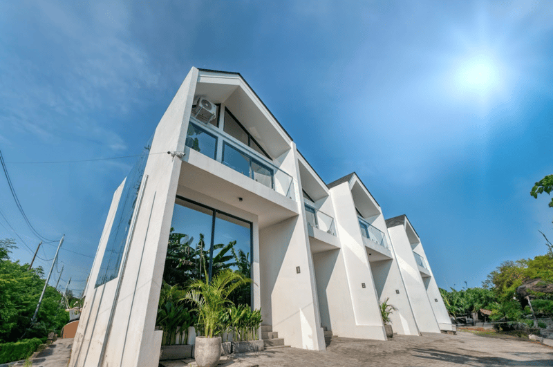 Cozy Two-Story Villas on the Scenic Bukit Peninsula (003320) — photo 2