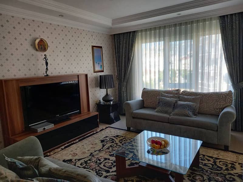 Просторная квартира с 2 балконами в живописном районе Оба (31800) — фото 16