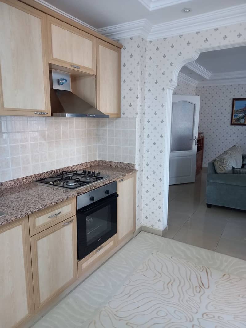 Просторная квартира с 2 балконами в живописном районе Оба (31800) — фото 8