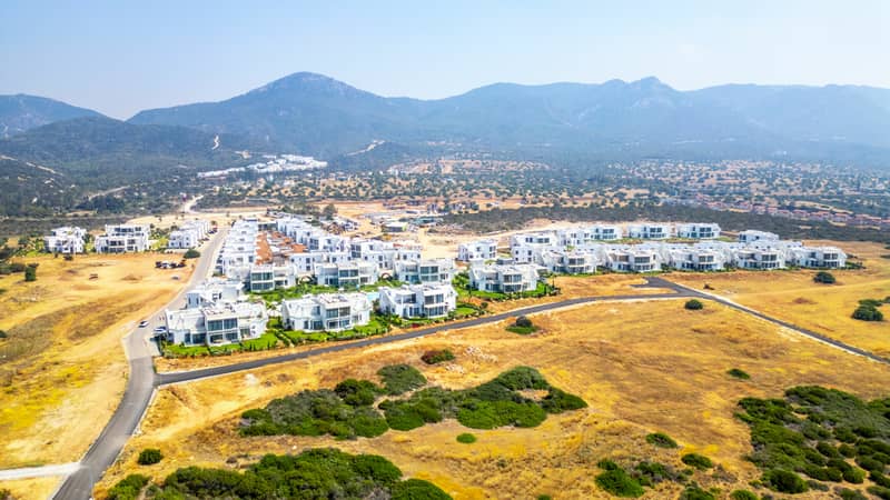 Spacious Apartments in a Residential Complex in the Tatilsu Area (001518) — photo 17
