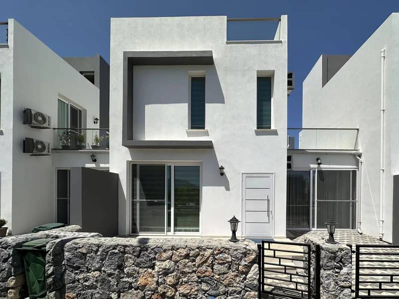 Spacious townhouse with terrace and pool in picturesque Lapta (41600) — photo 2