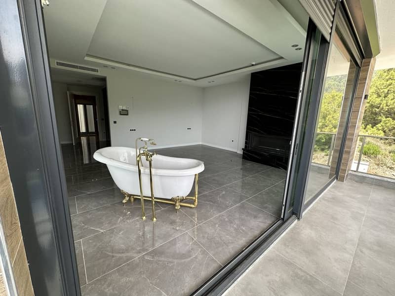 Luxury Villa in Tepe, Alanya – Your Perfect Seaside Home (007139) — photo 37