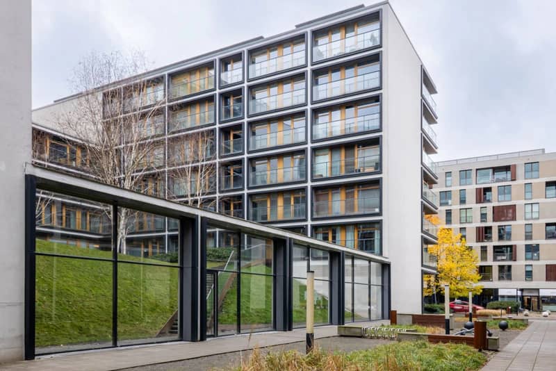 Продаётся у метро тихая, солнечная 2-комнатная квартира 38,54 м², Варшава, Wola (005467) — фото 13