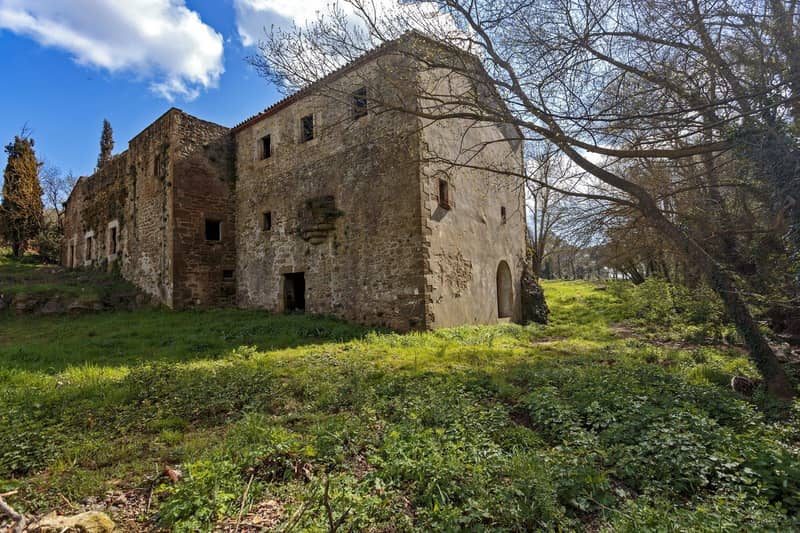 Historic Estate for Renovation, Flaçà, Spain — photo 15