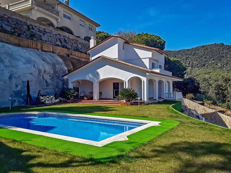 Villa in Cabrillos, Costa Maresme — photo 18