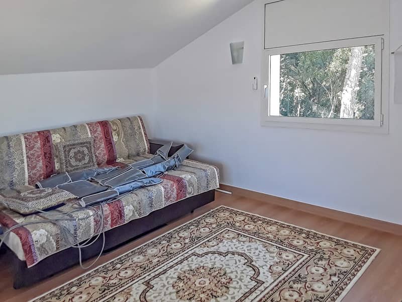Villa in Cabrillos, Costa Maresme — photo 13