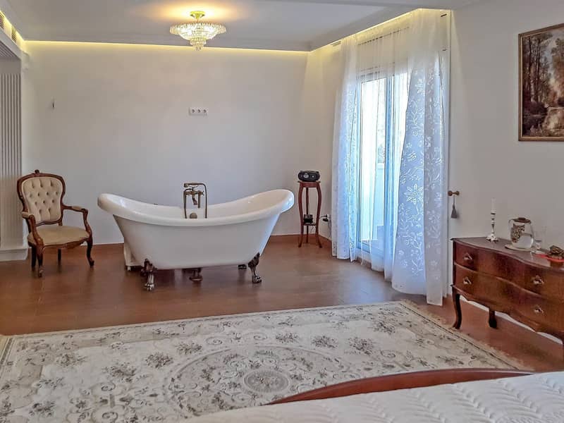 Villa in Cabrillos, Costa Maresme — photo 10