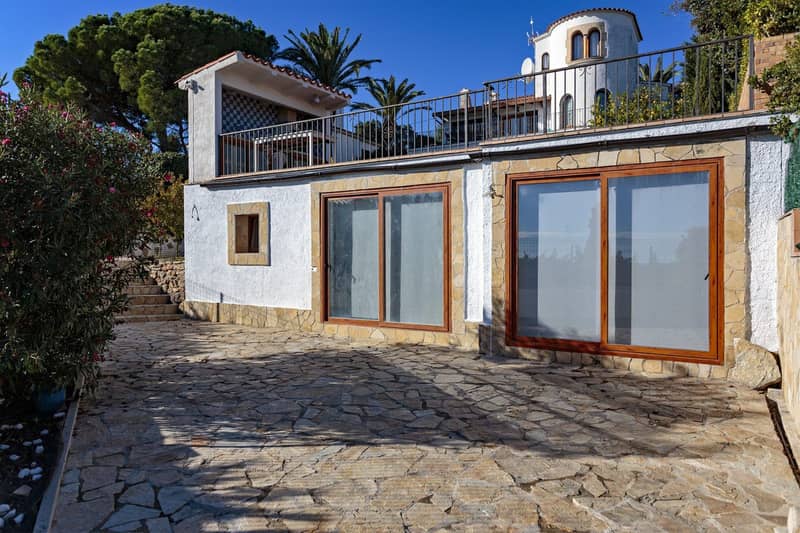 3-Bedroom Villa with Sea View in Playa de Aro, Costa Brava — photo 13