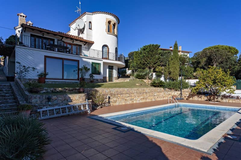3-Bedroom Villa with Sea View in Playa de Aro, Costa Brava — photo 7