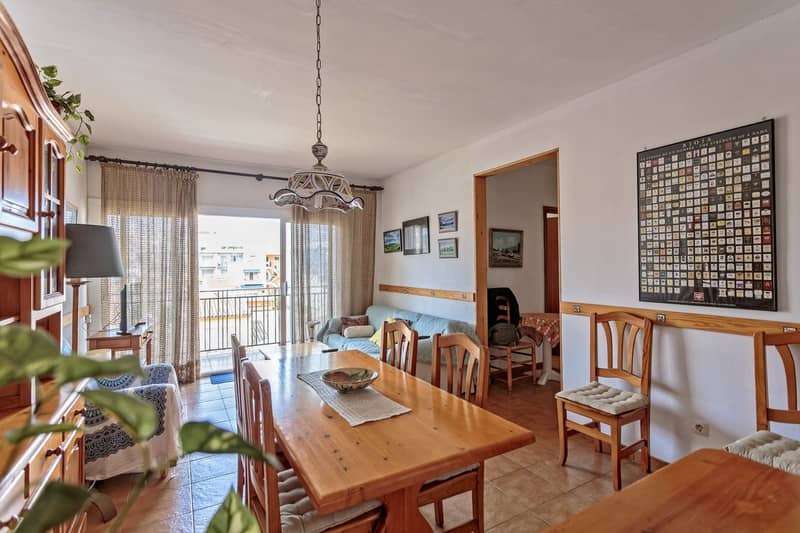 Four-Bedroom Apartment on the Second Sea Line in Palamós, Costa Brava — photo 6