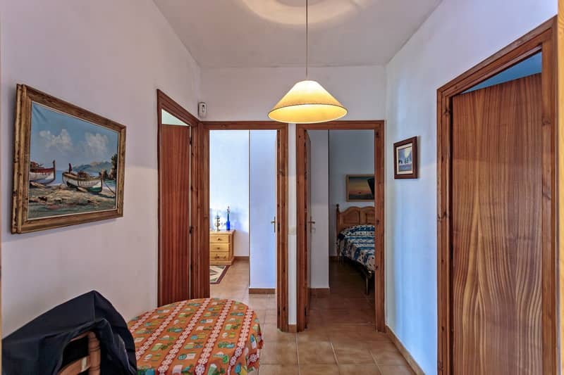 Four-Bedroom Apartment on the Second Sea Line in Palamós, Costa Brava — photo 11