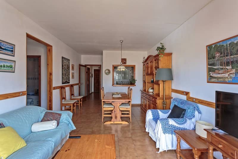 Four-Bedroom Apartment on the Second Sea Line in Palamós, Costa Brava — photo 4