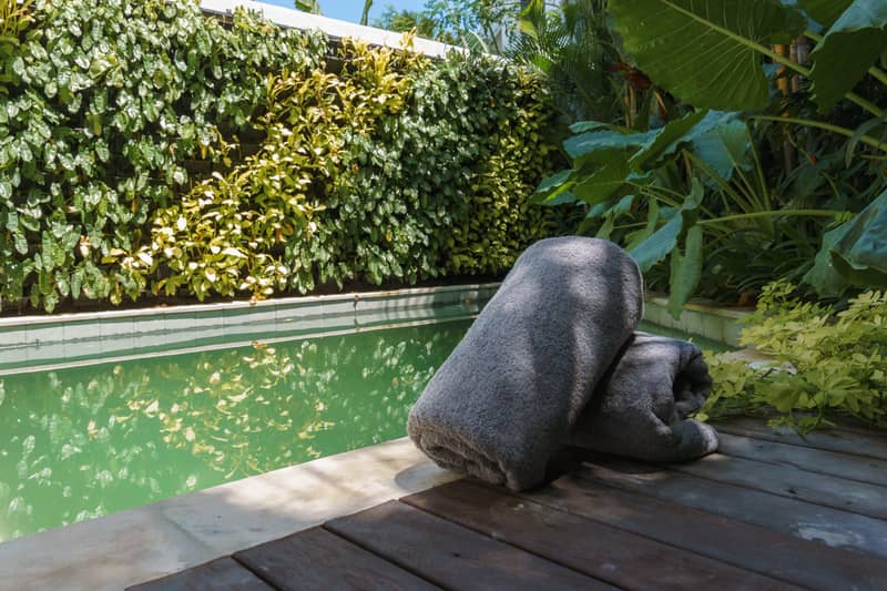 Complex of modern townhouses in a picturesque area, Jalan Umalas, Bali, Indonesia — photo 3