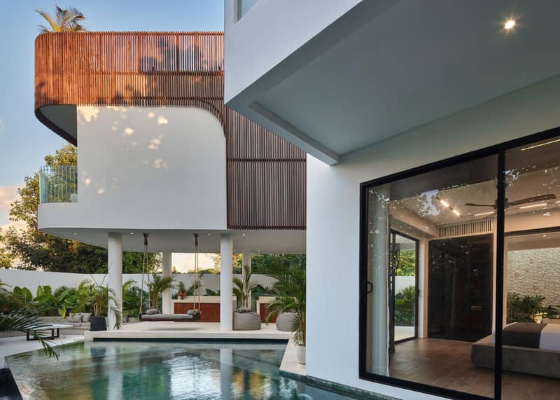New complex of villas with swimming pools and gardens, 100 meters from the beach, Bali, Indonesia — photo 2