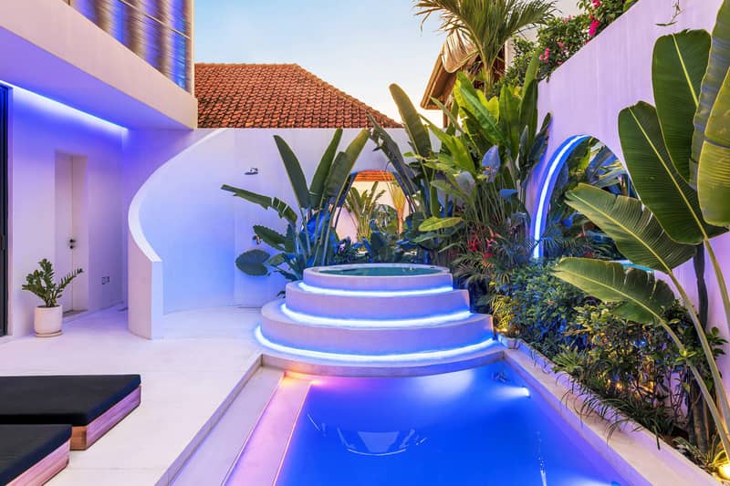 Prestigious fully equipped villas with swimming pools and recreation areas in Tibubeneng, Bali, Indonesia — photo 25