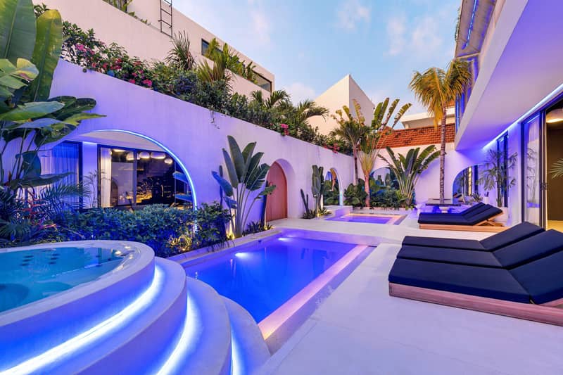 Prestigious fully equipped villas with swimming pools and recreation areas in Tibubeneng, Bali, Indonesia — photo 26