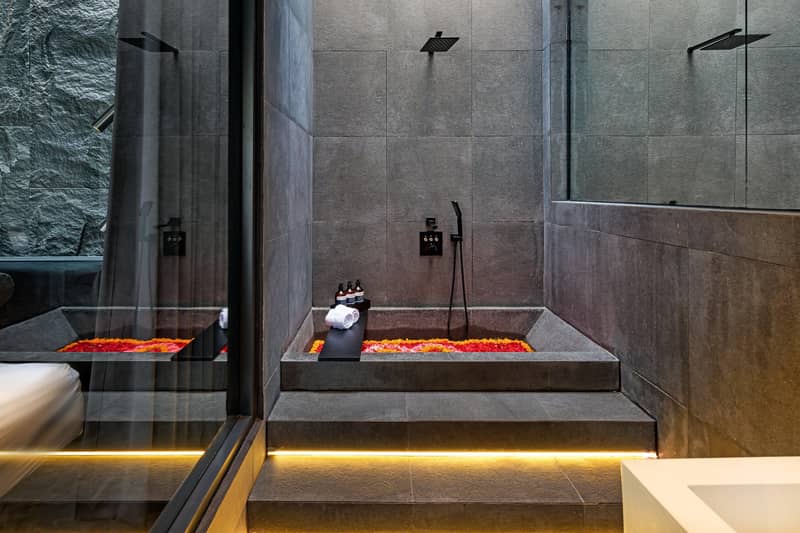 Prestigious fully equipped villas with swimming pools and recreation areas in Tibubeneng, Bali, Indonesia — photo 40