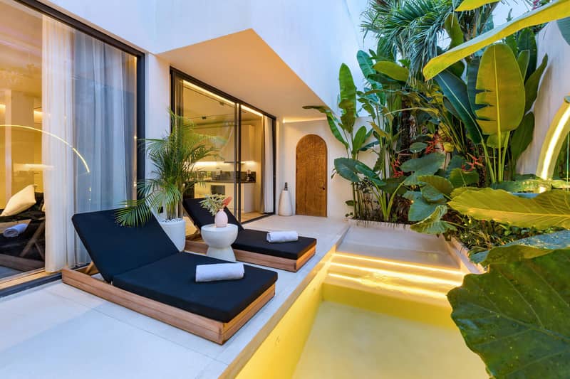 Prestigious fully equipped villas with swimming pools and recreation areas in Tibubeneng, Bali, Indonesia — photo 5