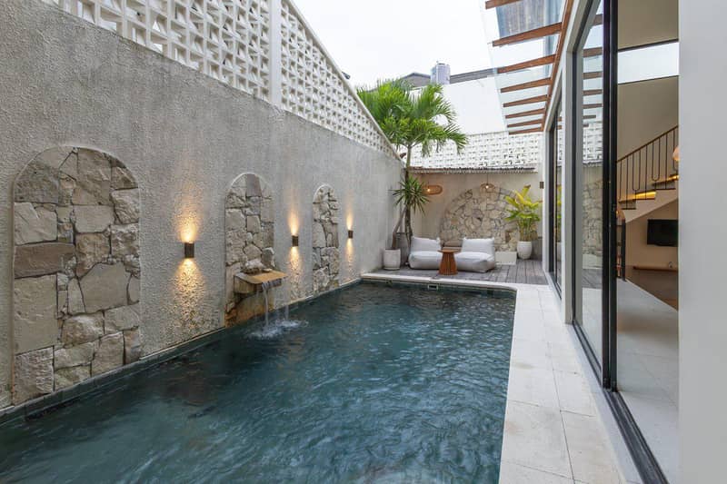 Complex of villas with swimming pools and gardens, 7 minutes from Seminyak Beach, Bali, Indonesia — photo 24